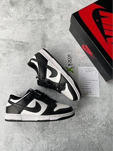 Nike Sb Dunk Low Panda