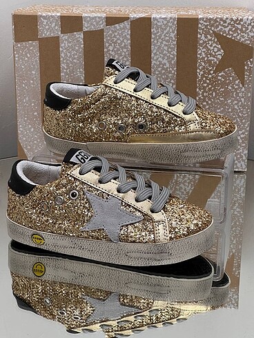 28 Beden Golden Goose Deluxe