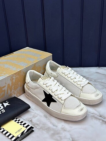 Golden Goose Deluxe Golden Goose Deluxe