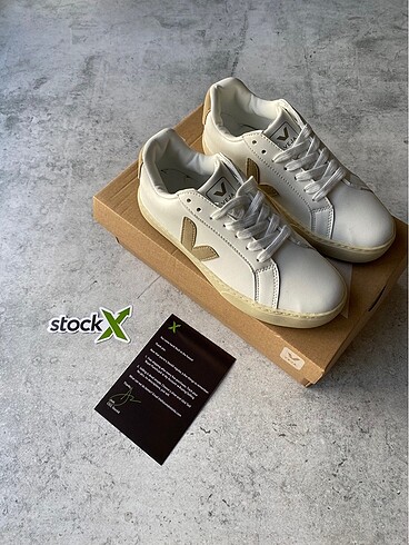 Veja Sneakers