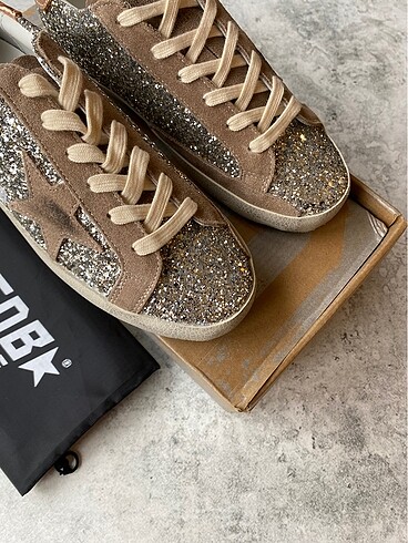Golden Goose Deluxe Golden Goose Deluxe