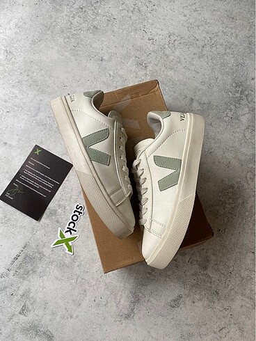 Veja Sneakers