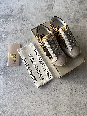 38 Beden çeşitli Renk Golden Goose Deluxe