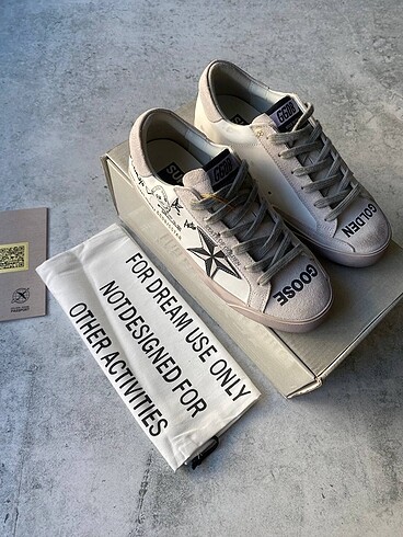 Golden Goose Deluxe