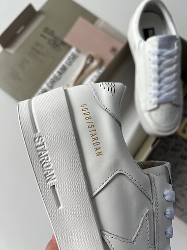 38 Beden beyaz Renk Golden Goose Deluxe Stardan