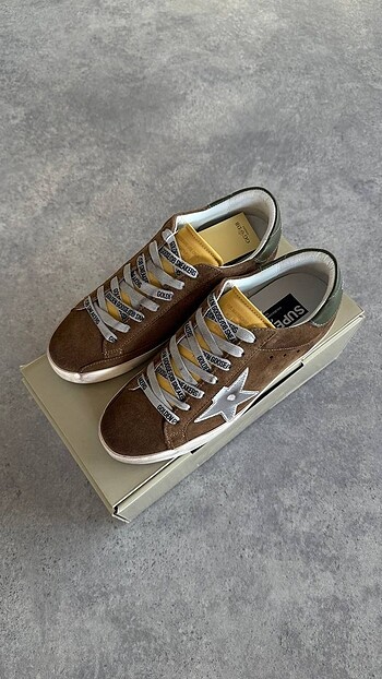 Golden Goose Deluxe Golden Goose Deluxe
