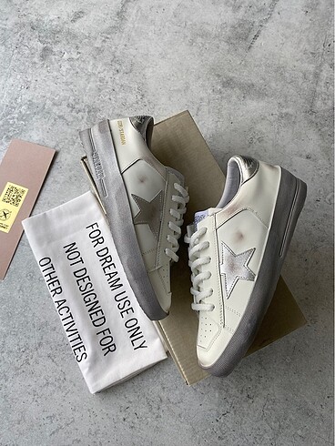 40 Beden beyaz Renk Golden Goose Deluxe Stardan