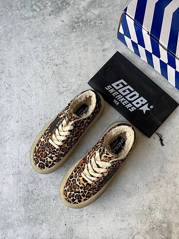 38 Beden Golden Goose Deluxe Space