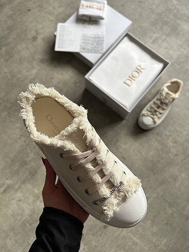 38 Beden ten rengi Renk Christian Dior Sneakers