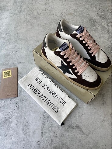 Golden Goose Ballstar