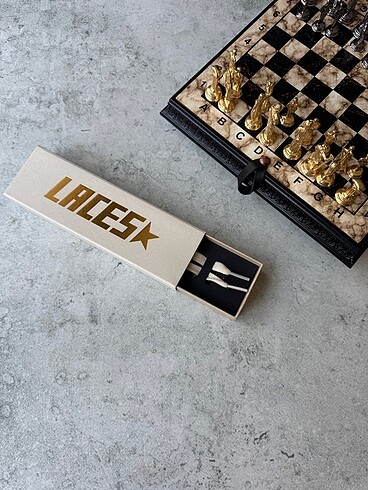 diğer Beden ten rengi Renk Alexander Mcqueen Bağcık