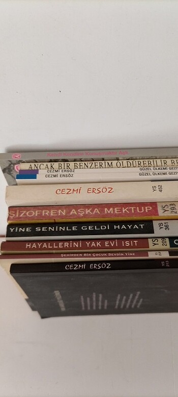  Cezmi Ersöz 