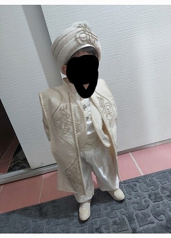 Sünnet kıyafeti
