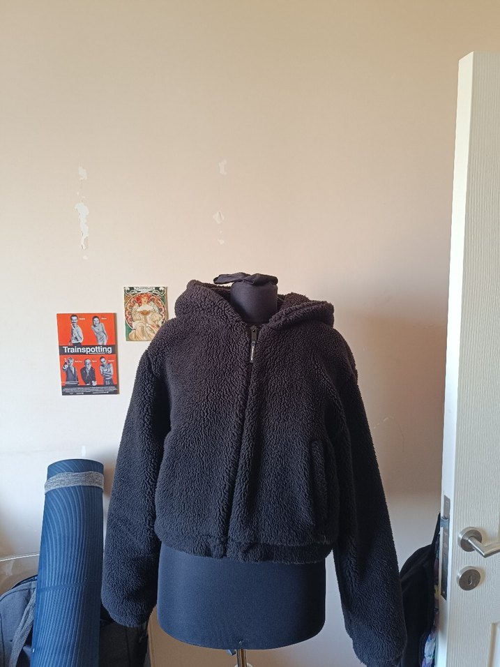 Siyah Peluş Kadın Kısa Mont - pull&bear - Görsel 2