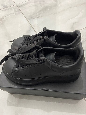 Alexander McQueen Günlük ayakkabı