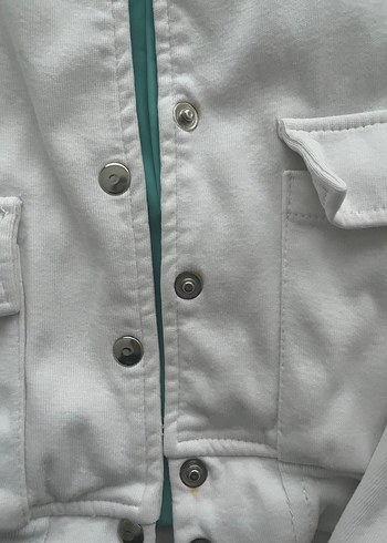 Düğmeli Beyaz Kadın Ceket - Görsel 3
