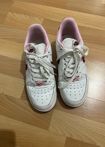 nike kalpli kirazlı valentines day özel seri - Görsel 2