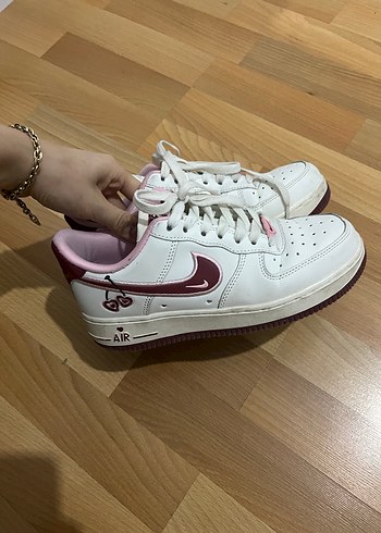 nike kalpli kirazlı valentines day özel seri - Görsel 3