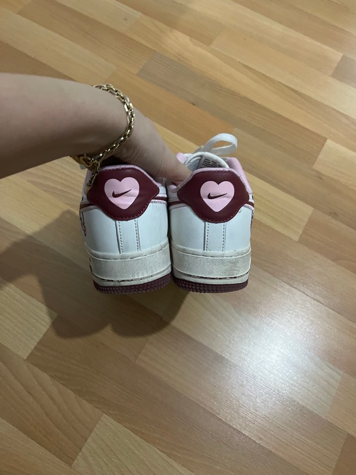 nike kalpli kirazlı valentines day özel seri - Görsel 4