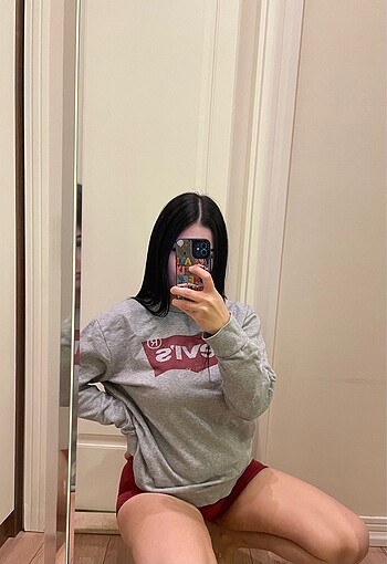 Levis sweatshirt
