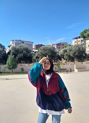 Nike değil 