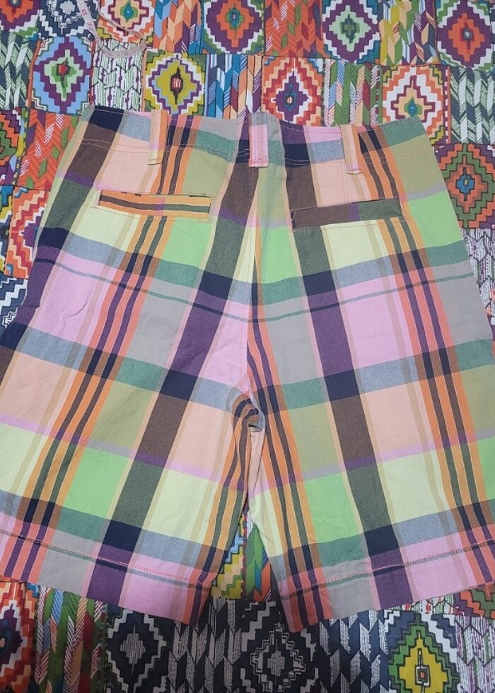 Renkli kareli erkek şort - Görsel 3