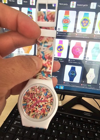 Beden Swatch Renkli Kadın Kol Saati