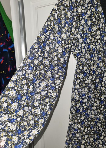 Uzun Kollu Mavi Çiçekli Bohem Elbise - Görsel 3