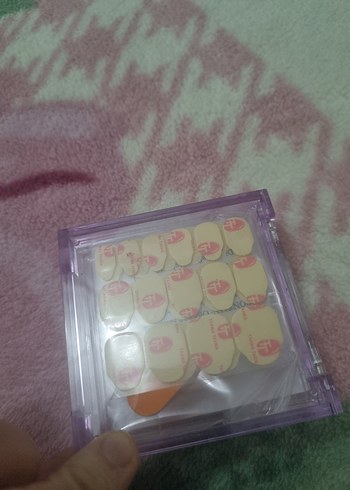 Bej ve Gri Simli Takma Tırnak Seti - Görsel 2