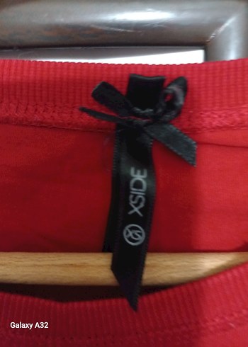 Kız Çocuk Parlak Baskılı Kırmızı Uzun Kollu Tişört - Görsel 3