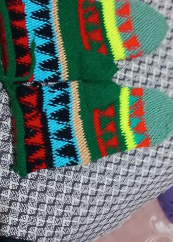 Çok Renkli Nakışlı Örgü Eldiven - Görsel 2