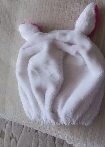 Beyaz Kürklü Nakışlı Kedi Kıyafeti - Görsel 2