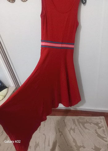 Kırmızı Piliseli Midi eteği verev Kadın Elbise - Görsel 6