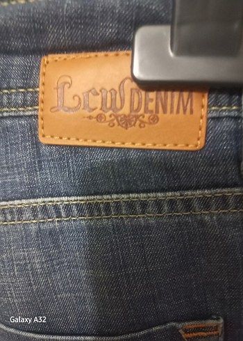 Kadın Bağcıklı Mavi Denim Şort - Görsel 6