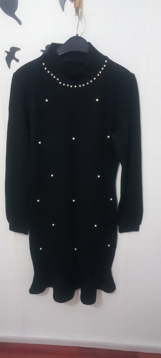 Boncuk İşlemeli Siyah Uzun Kollu Triko Elbise - Görsel 2