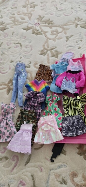 Barbie gardırop ve eşyalar - Görsel 4
