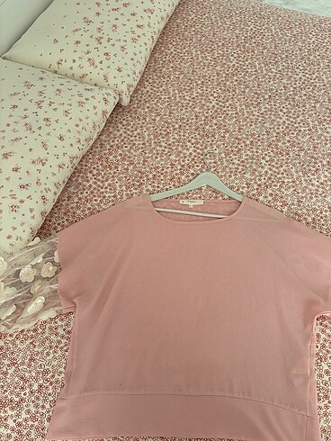 Pembe Bluz