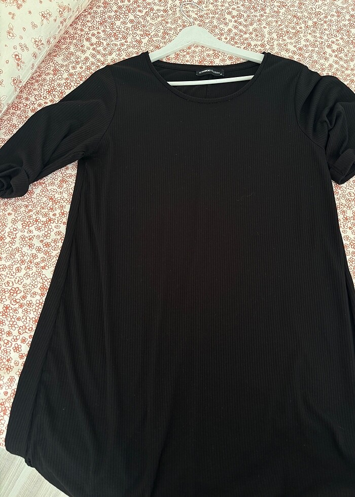 Siyah Elbise - Görsel 3