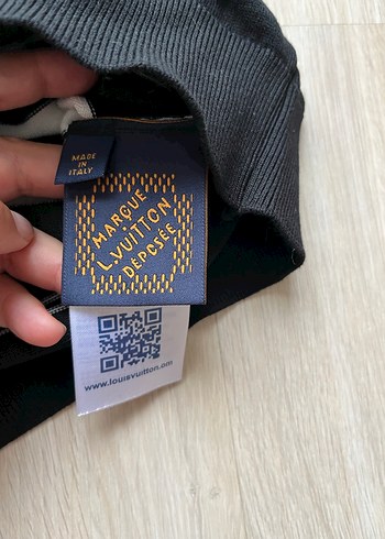 m Beden siyah Renk Louis VUİTTON Orjinal Erkek Siyah Çizgili Kısa Triko Tshirt