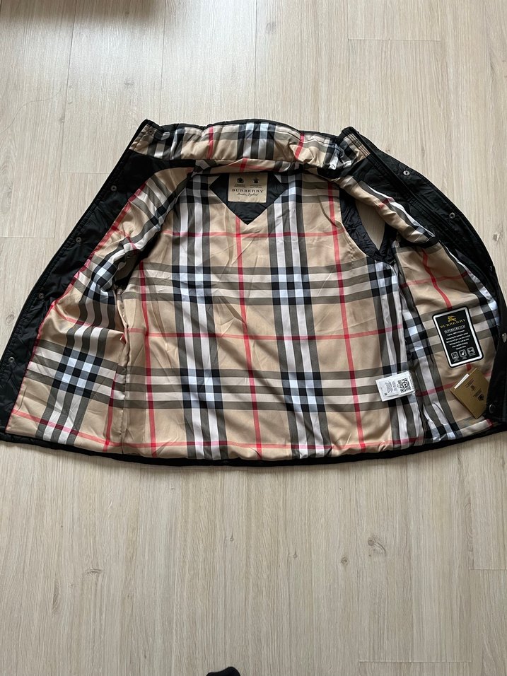 Burberry Kapitone Yelek - Görsel 3