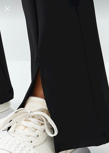 Siyah İnce Askılı Spor Tulum - Görsel 4