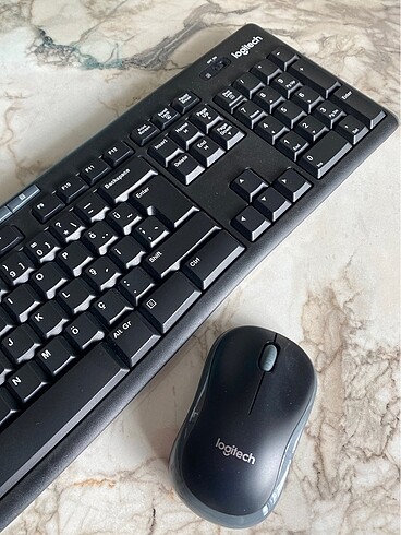  Beden Logitech MK270 Kablosuz Klavye Mouse Set