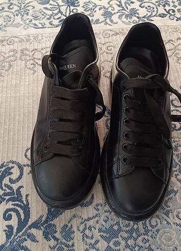 Alexander McQueen orjinaldir