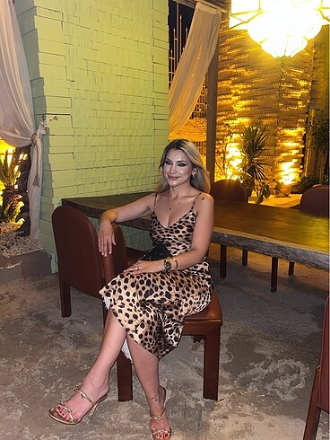 Zara leopar elbise