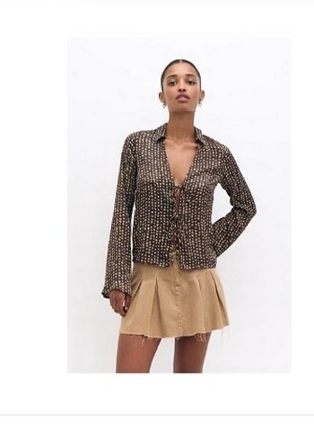 Pull&bear etiketli puantiyeli saten bluz