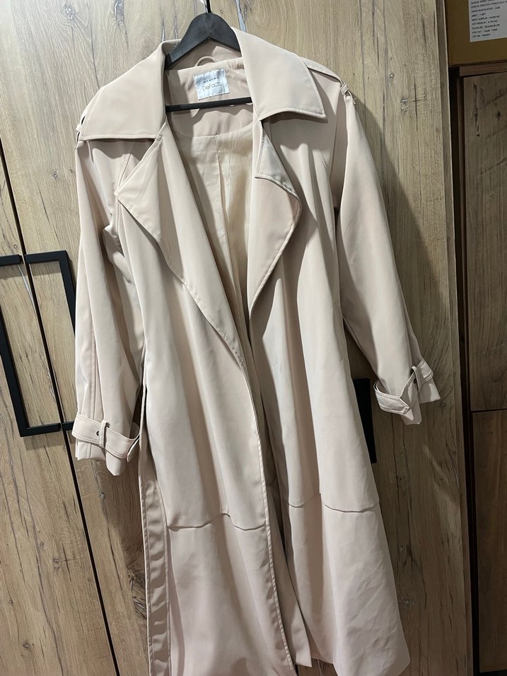 Bej Uzun Kadın Trençkot - Görsel 3