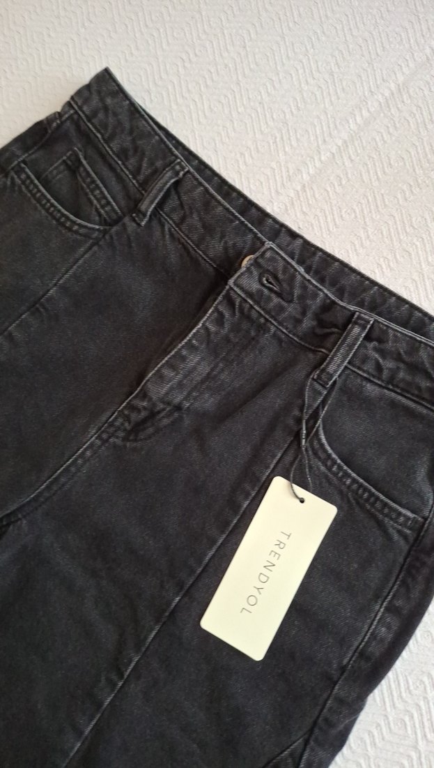 Siyah Bel Detaylı Kadın Denim Pantolon - Görsel 2