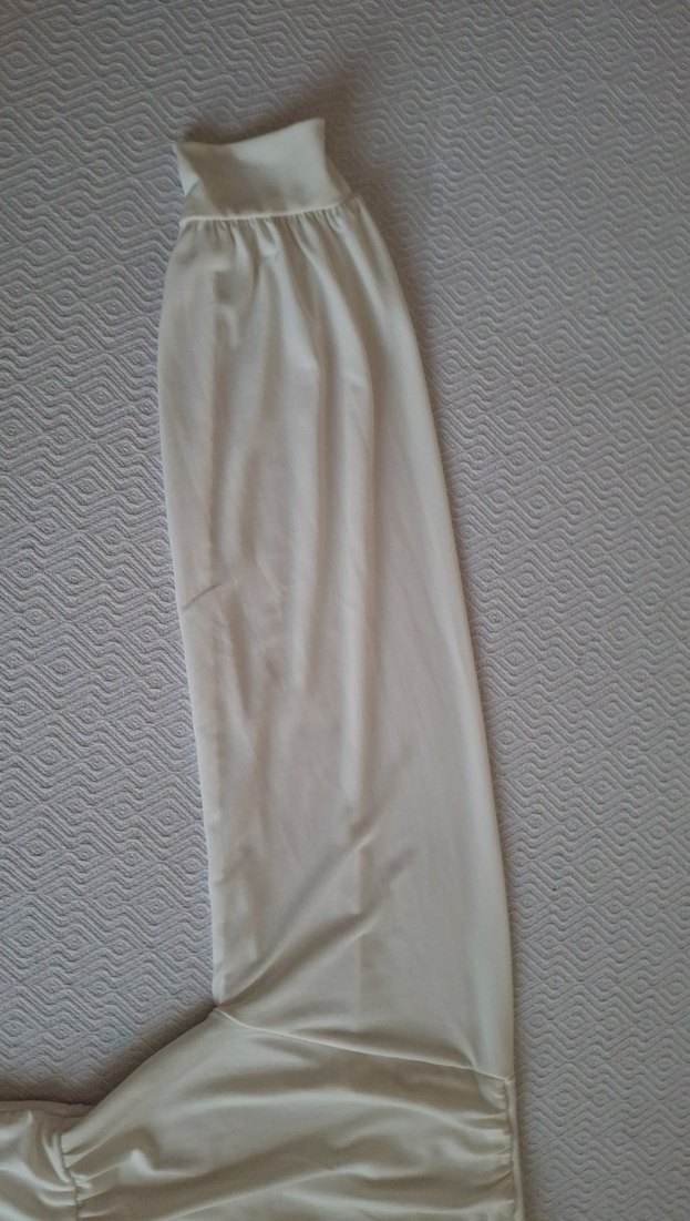 Beyaz Drapeli Straplez Uzun Kollu Kadın Bluz - Görsel 2