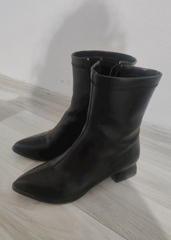 Siyah Deri Sivri Burunlu Stiletto Bot - Görsel 2