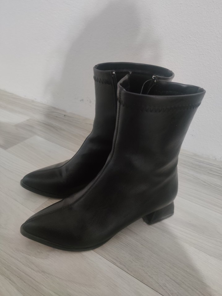 Siyah Deri Sivri Burunlu Stiletto Bot - Görsel 2